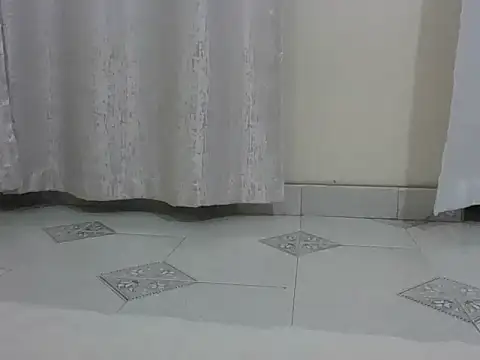 Silky_siren24 webcam