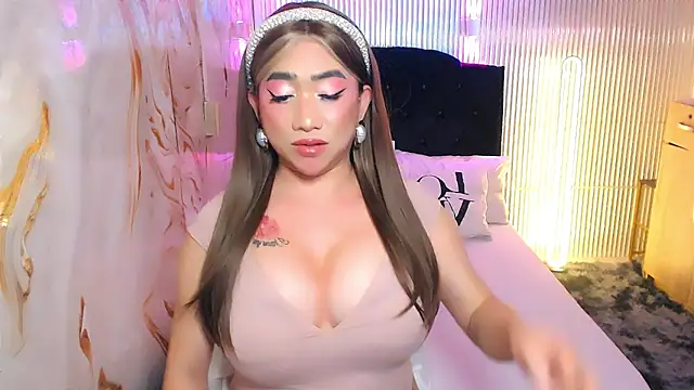 SelfsuckmyBigBanna webcam