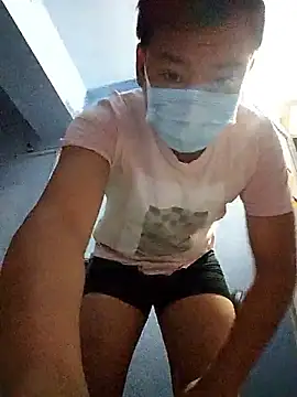 lilldickyyy - Lilldickyyy's free webcam - UK Sex Cams