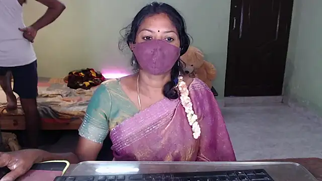 HotGulabi webcam