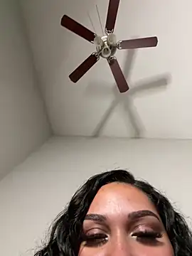 Lickplayofficial webcam