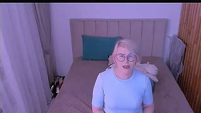 sabrinamacmarren webcam