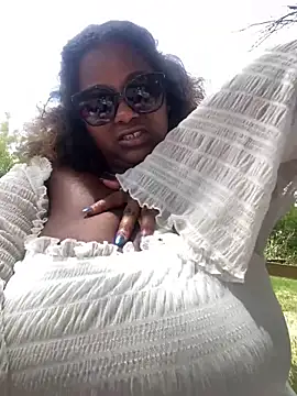 terrestrial-mermaid webcam