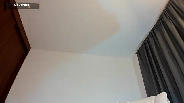 silvanna-moree - Silvanna-Moree's free webcam - UK Sex Cams