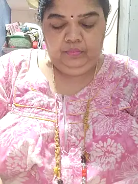 tamilthanushri webcam