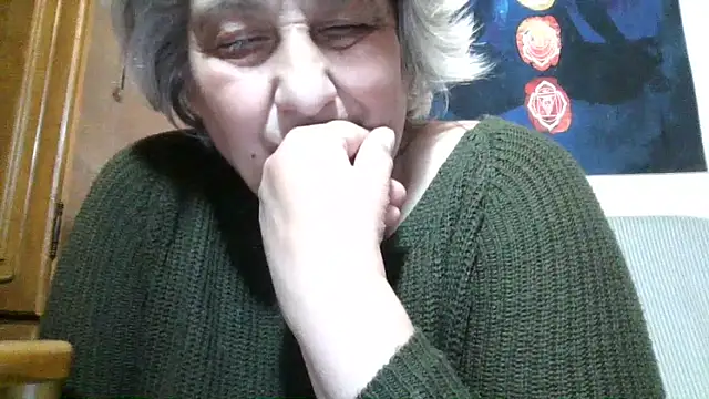 ExquisiteMature webcam