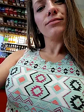 Bakedroll333 Stripchat cam model