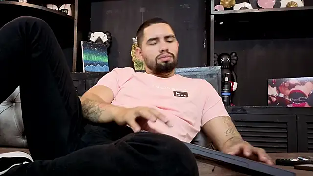 matteosantos live sex cam