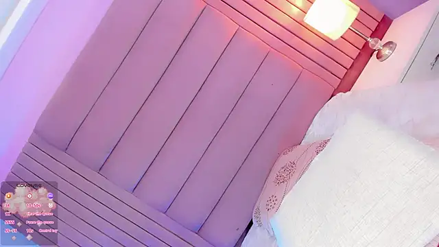 Camille_deluxe webcam