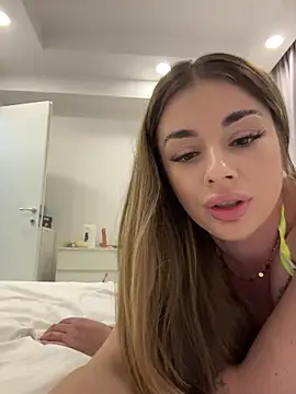 isabellaetthan (F young) - Play With My Boobs+Vid+Snap