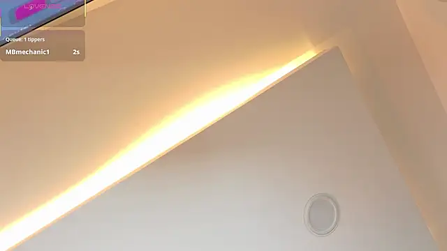 nicolle_pierce webcam