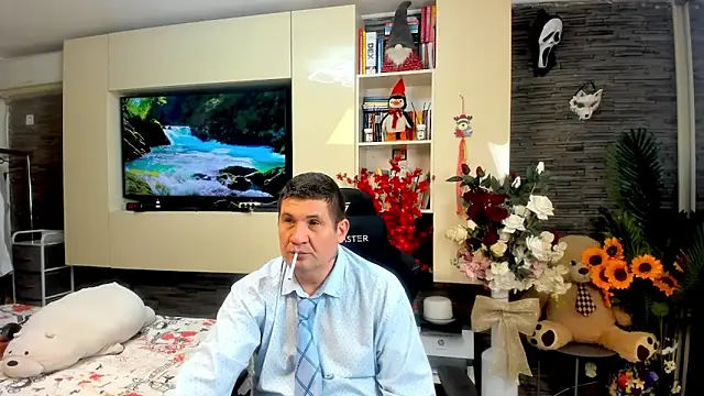 SpartacusDaddy48 webcam