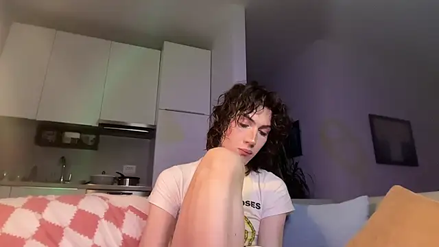 kira_yoshika9e webcam