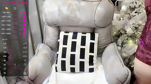 Monica-666888- webcam