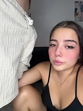 sarah_and_taylor webcam