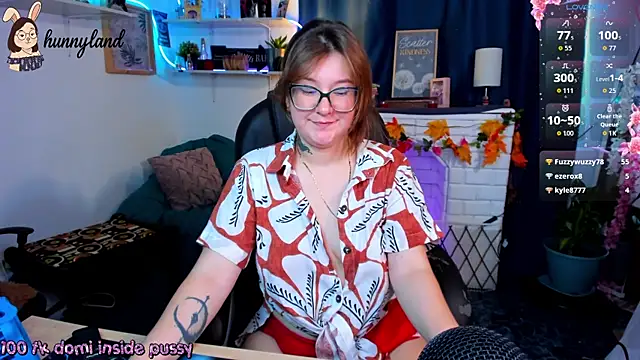 HunnyyLove webcam