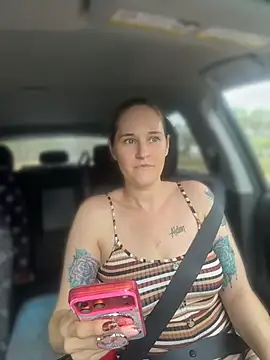 lolabunny9 (F milf) - Top off for the day