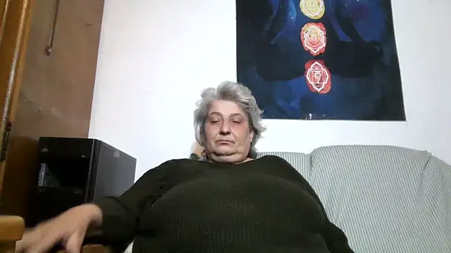 ExquisiteMature webcam