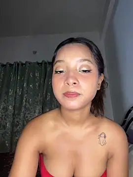 Webcam Model (annaya_sexy)  is live.Free join now!