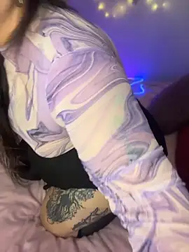 Mizztikaa live sex cam