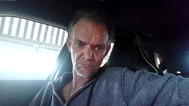 TooFknHorny7676@xh webcam