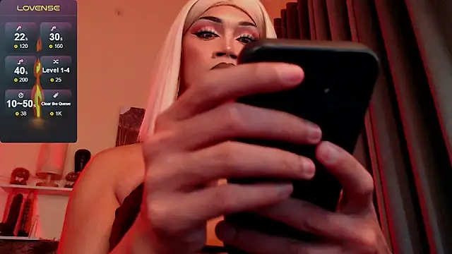 deliciousClaire webcam