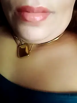 Naughty-Yousra webcam