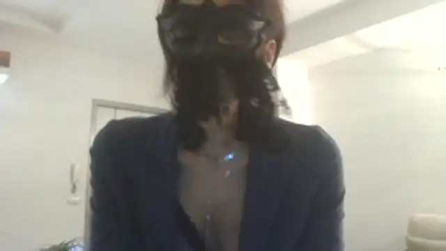 HelenTiAscolta webcam