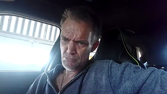 TooFknHorny7676@xh webcam