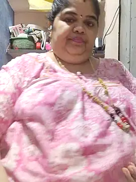 tamilthanushri webcam