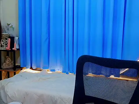 Mimi_Mckinley webcam