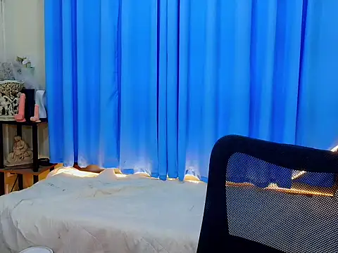 Mimi_Mckinley webcam