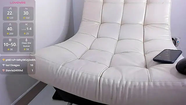 Aaron_Tate live sex cam