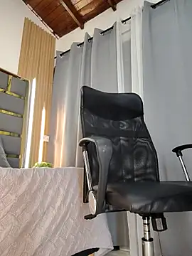 oliver_bigblack_cock (M young) - oil on balls