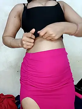 Webcam Model (xpihu)  is live.Free join now!