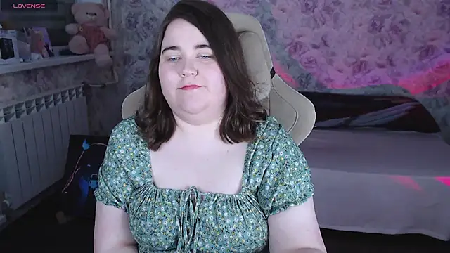 Estelle_Hicks webcam