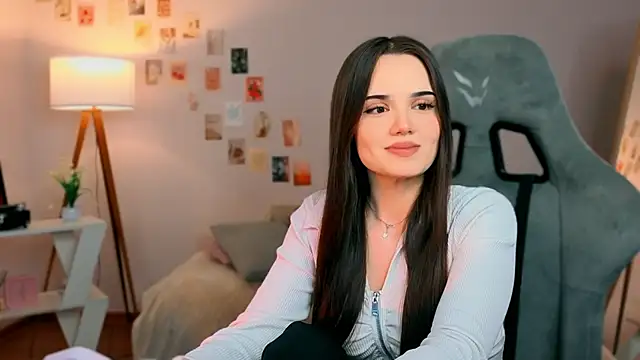 serenenov webcam stripchat model stream image