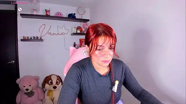 Vannessa__Shy webcam