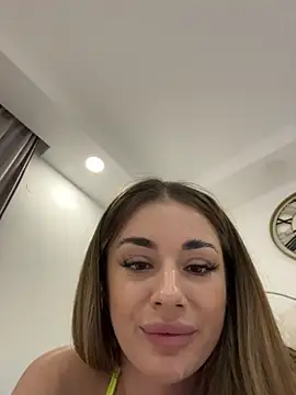 IsabellaEtthan Stripchat cam model