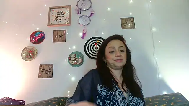 Katicalatinmilf webcam