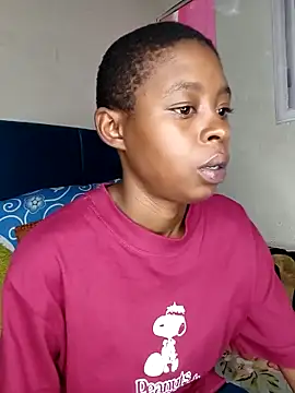 SweetSlenderChoc webcam