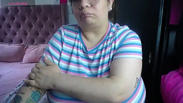 kattybbwbigboobs_ webcam