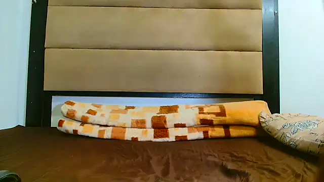 SpicyKittyxxx webcam