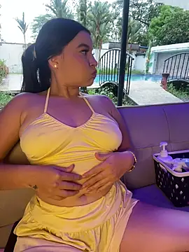 Pretty_Julieta webcam