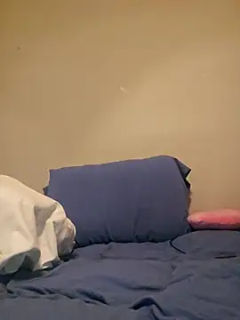 oliviaprettypussy webcam