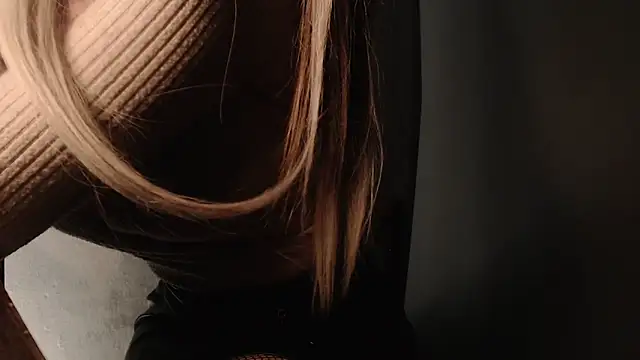 charm__me - Charm__me's free webcam - UK Sex Cams