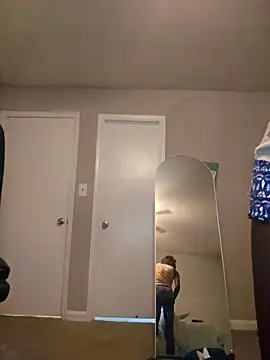 oliviaprettypussy webcam