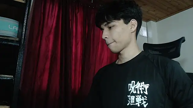 marck-pro (M twink) - Lifting weights shirtless