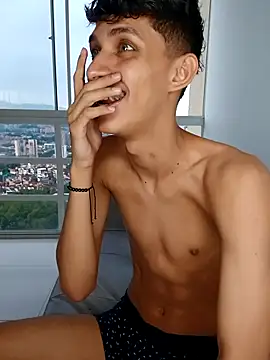 Alayn_sexy_ayes webcam