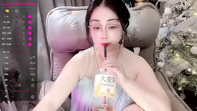 Monica-666888- webcam